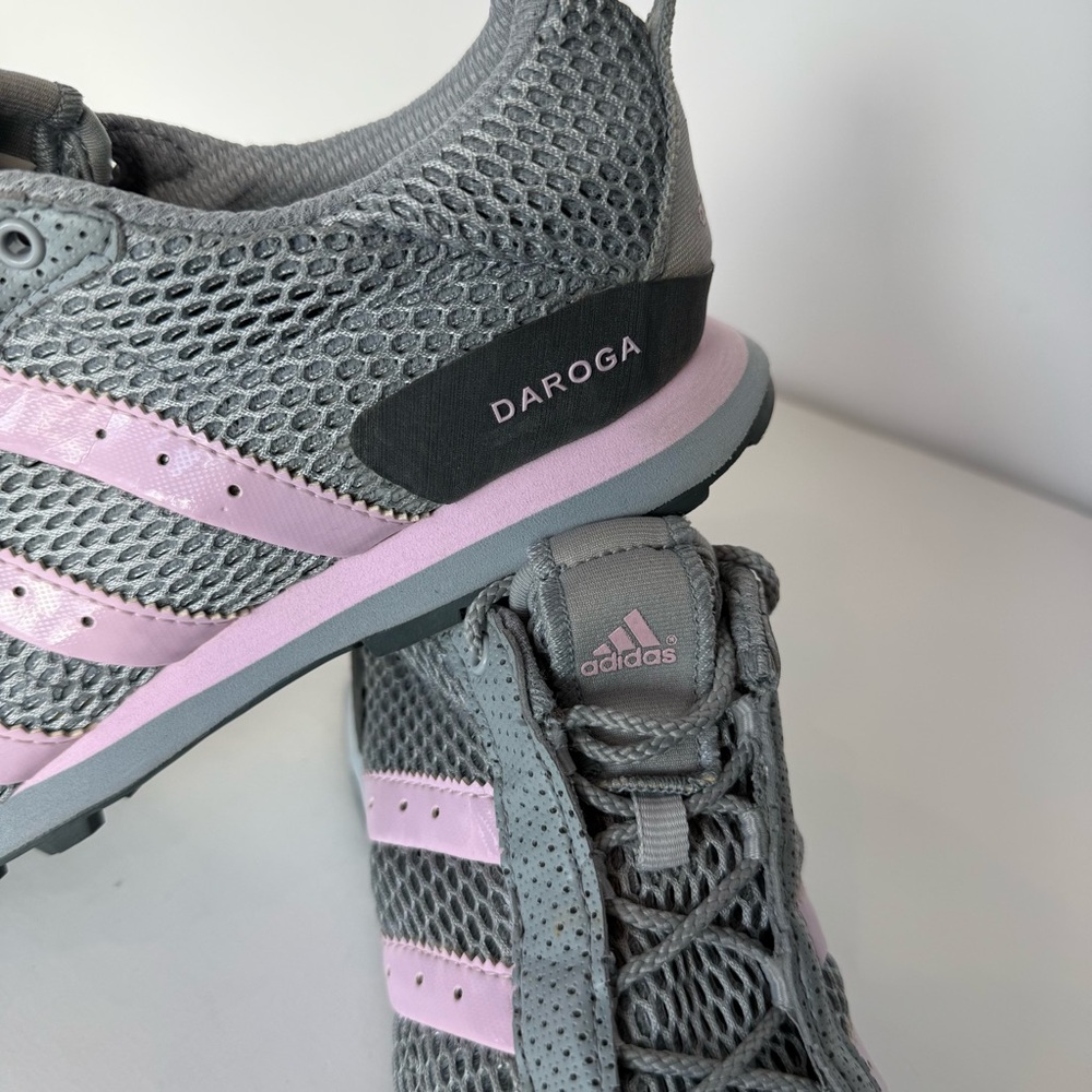 Adidas Daroga Women’s 9 Running Shoe Sneaker Grey Pink Stripes Lightweight